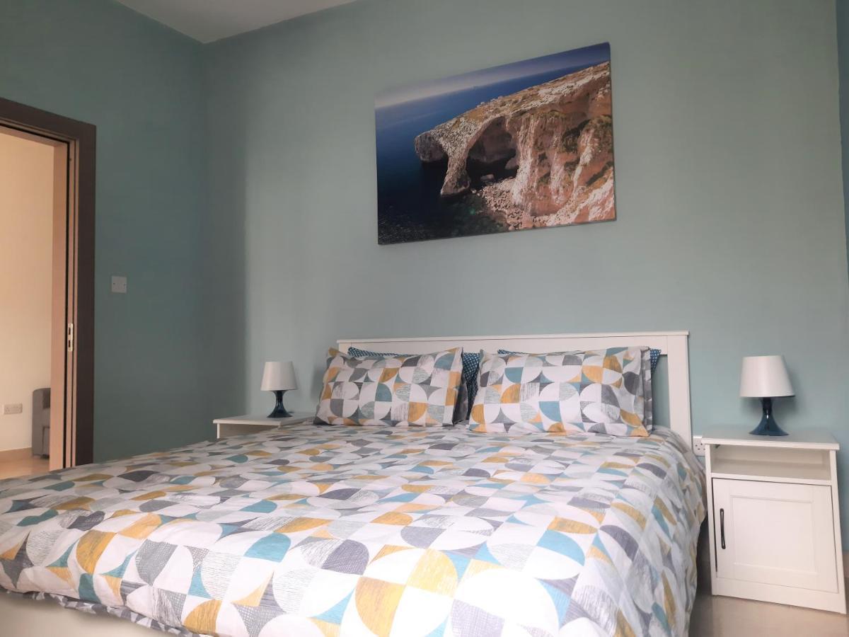 North Side Apartment 1 L-Imgarr Bagian luar foto