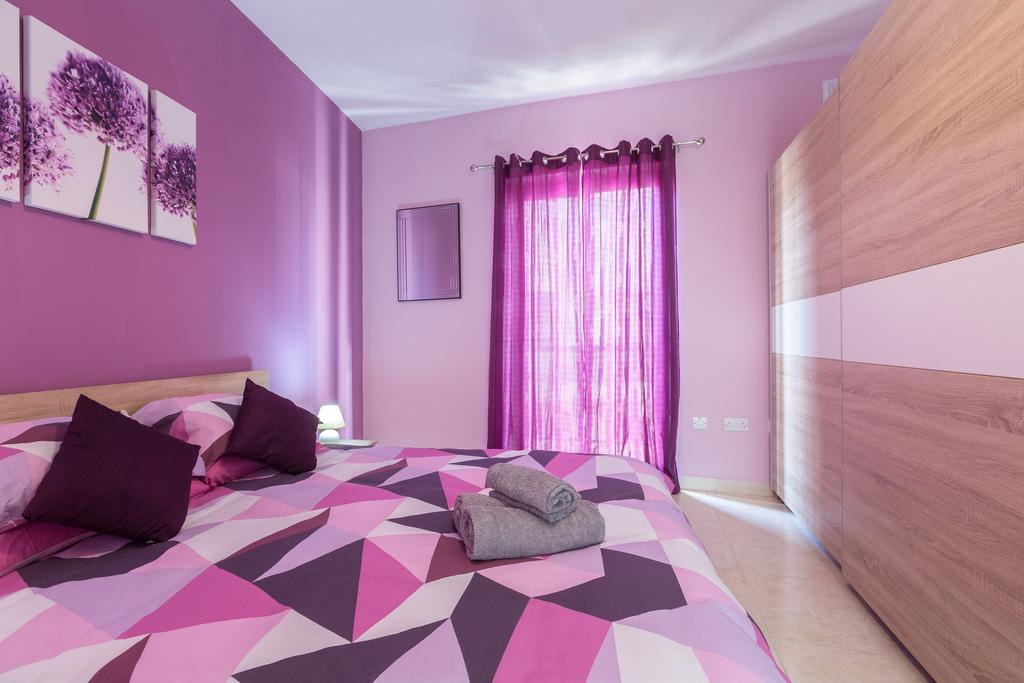 North Side Apartment 1 L-Imgarr Bagian luar foto