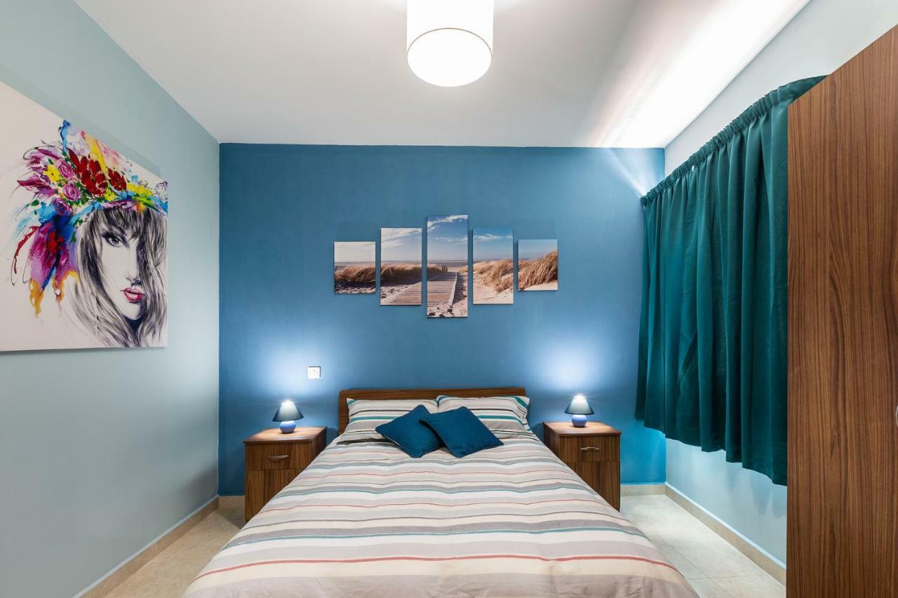 North Side Apartment 1 L-Imgarr Bagian luar foto