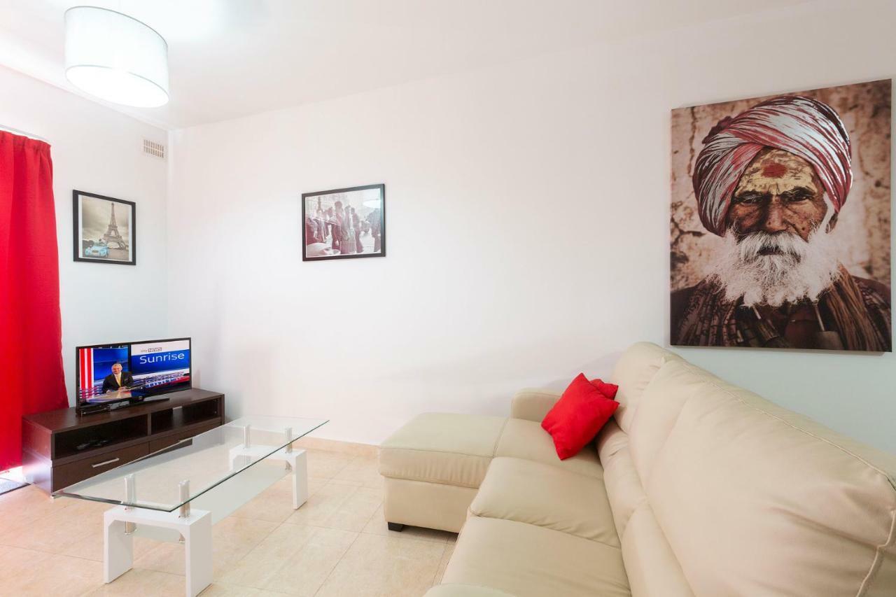 North Side Apartment 1 L-Imgarr Bagian luar foto