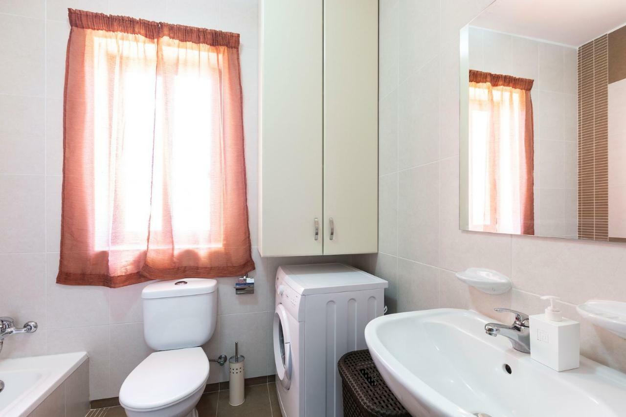 North Side Apartment 1 L-Imgarr Bagian luar foto