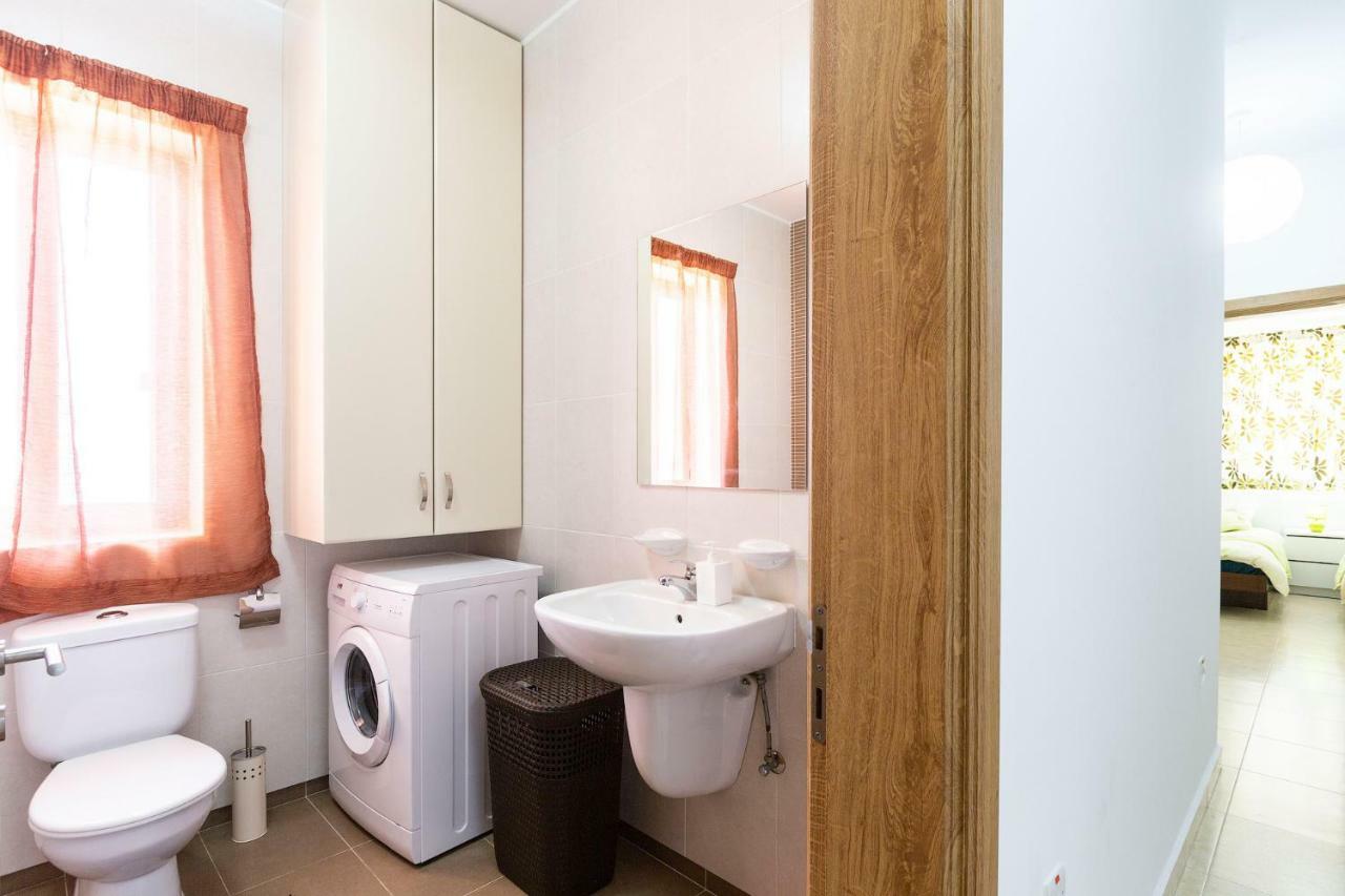 North Side Apartment 1 L-Imgarr Bagian luar foto