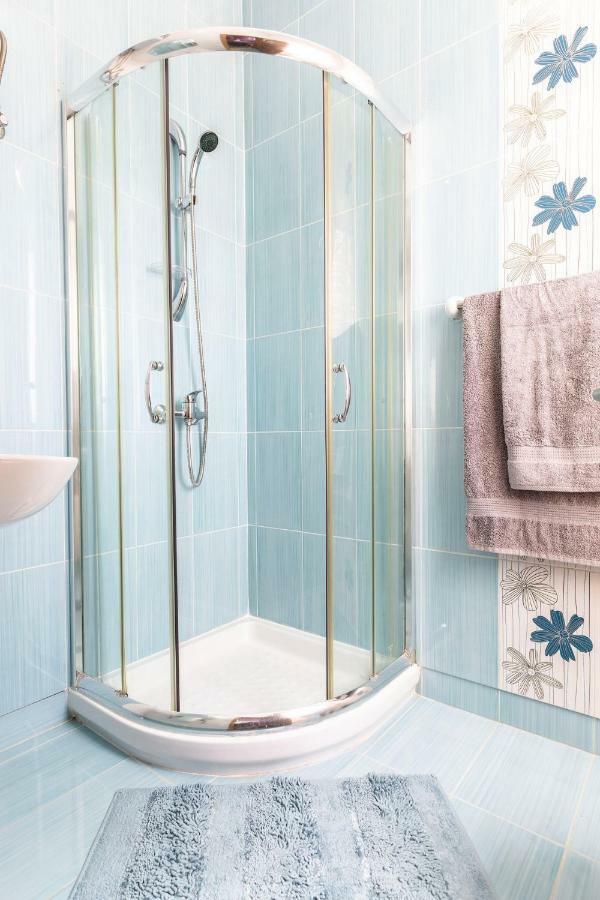 North Side Apartment 1 L-Imgarr Bagian luar foto